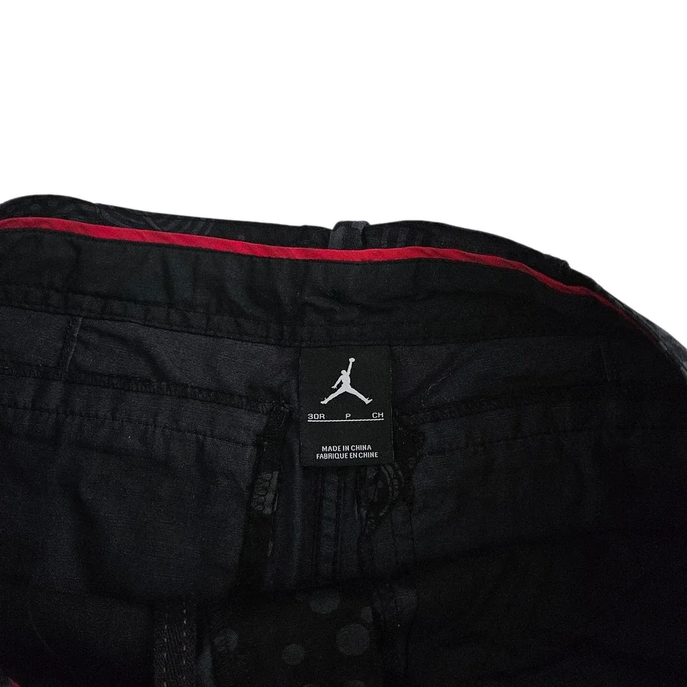 Nike Jordan Jumpman (Men's 30R) Black Graphic Print Cargo‎ Shorts Y2K Baggy